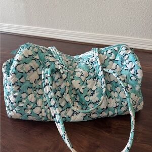 Vera Bradley large duffle